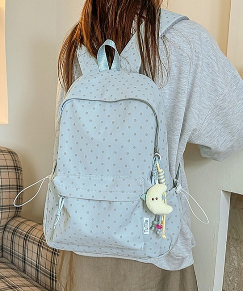 Teem Store(チームストア)の「【大容量/A4対応】ドット柄フロントポケットバックパック(バックパック/リュック・レディース・ホワイト/サックスブルー/ピンク/ブラック・F)」の5枚目の写真