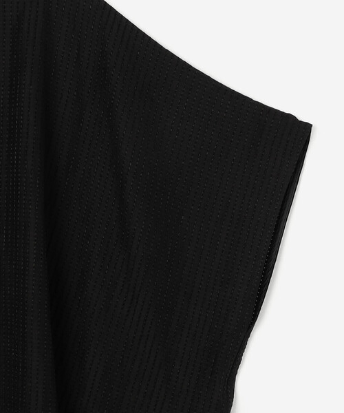 Bshop(ビショップ)の「eunoia|ボートネックポンチョ WOMEN(シャツ/ブラウス・レディース・ブラック・ONE)」の5枚目の写真