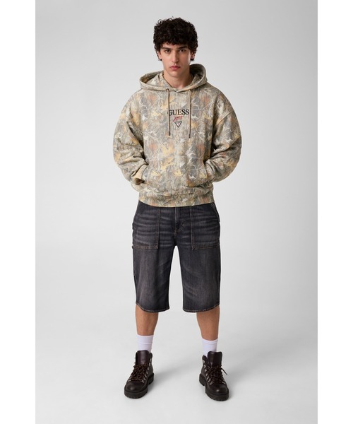 GUESS JEANS（ゲスジーンズ）の「GUESS JEANS Baker Logo Hoodie パーカー フーディー プルオーバー（パーカー・メンズ・グリーン系カモフラージュ・MEDIUM/LARGE/X-LARGE/SMALL/XX-LARGE）」の3枚目の写真