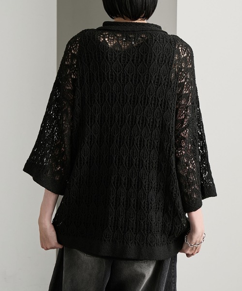 cussil（クシル）の「【cussil/クシル】 レース柄透かし編み半袖ニットポロシャツ（ポロシャツ・メンズ・ブルー/ブラック・S/M/L）」の4枚目の写真