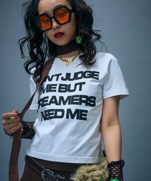 GEVS.(ジェイヴィス)の「ロゴプリントコンパクトTシャツ<大きいサイズ有>GEVS.(Tシャツ/カットソー・レディース・ブラック/オフホワイト・3L/LL/L/M/5L/4L)」の1枚目の写真