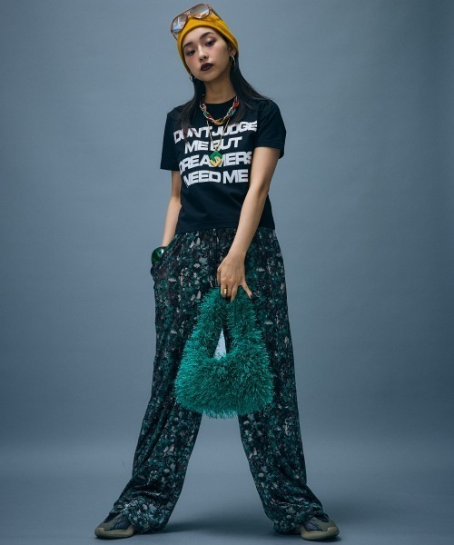 GEVS.(ジェイヴィス)の「ロゴプリントコンパクトTシャツ<大きいサイズ有>GEVS.(Tシャツ/カットソー・レディース・ブラック/オフホワイト・3L/LL/L/M/5L/4L)」の8枚目の写真