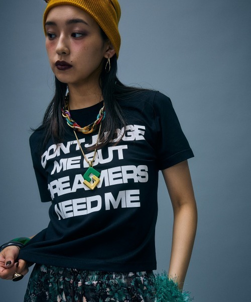 GEVS.(ジェイヴィス)の「ロゴプリントコンパクトTシャツ<大きいサイズ有>GEVS.(Tシャツ/カットソー・レディース・ブラック/オフホワイト・3L/LL/L/M/5L/4L)」の21枚目の写真
