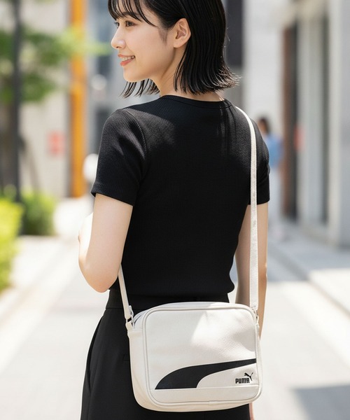 PUMA(プーマ)の「【PUMA/プーマ】【容量4L 高見えPUレザー】ビンテージPUショルダーバッグ 内ポケット付き レトロ ストリート y2k スポーツミックス 古着風 おしゃれ ユニセックス(ショルダーバッグ・メンズ・ブラック/グリーン/ブラウン/ホワイト・FREE)」の1枚目の写真