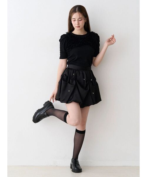 Now me. by NYLON JAPAN（ナウミーバイナイロンジャパン）の「サテンタックバルーンスカート（スカート・レディース・ブラック/ホワイト・FREE）」の19枚目の写真