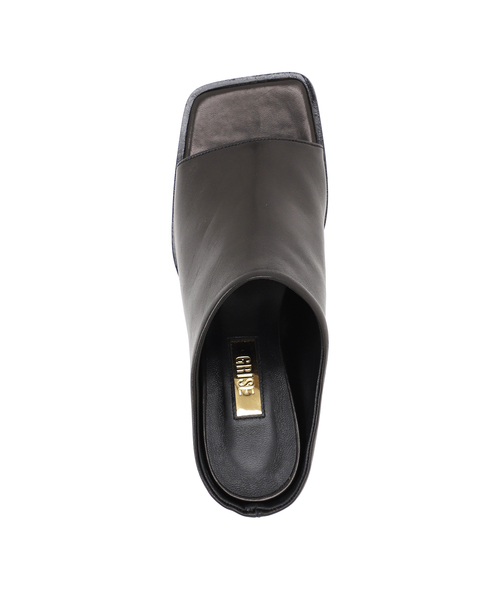 GRISE（グリーズ）の「《/WEB+一部店舗限定》GRISE6cmレザーハイバンプウェッジミュールサンダル（サンダル・レディース・ブラック/ベージュ・X-LARGE/SMALL/MEDIUM/LARGE）」の21枚目の写真