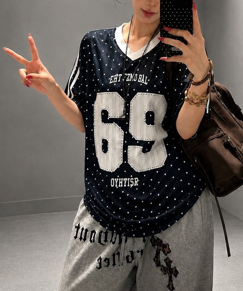 meJane(ミージェーン)の「ドット柄 ナンバリングゲームTシャツ(Tシャツ/カットソー・レディース・ブラック・FREE)」の1枚目の写真