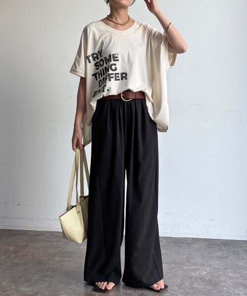 DouDou（ドゥドゥ）の「【WEB限定】2WAYポンチョロゴTEE（Tシャツ/カットソー・レディース・チャコールグレー/ダークブラウン/オフホワイト・FREE）」の6枚目の写真