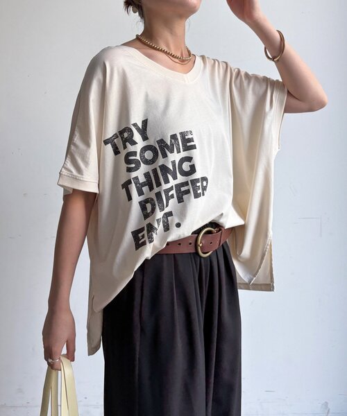 DouDou（ドゥドゥ）の「【WEB限定】2WAYポンチョロゴTEE（Tシャツ/カットソー・レディース・チャコールグレー/ダークブラウン/オフホワイト・FREE）」の9枚目の写真