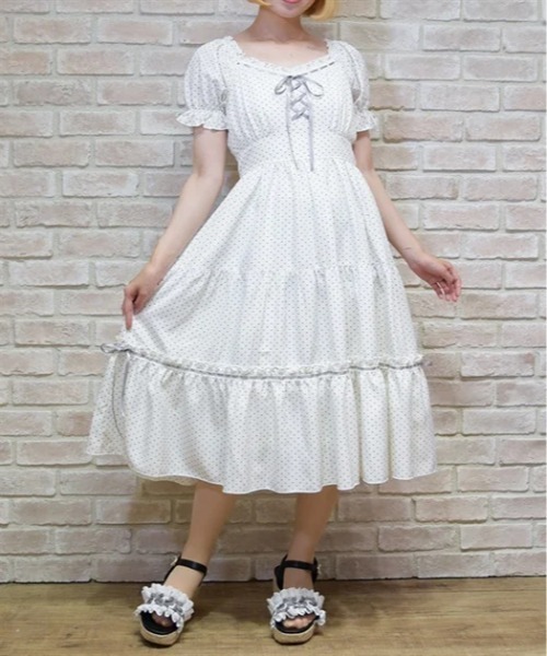 axes femme POETIQUE(アクシーズファムポエティック)の「梯子レースティアードOP(ワンピース・レディース・ホワイト/ブラック/キナリ・MEDIUM)」の1枚目の写真