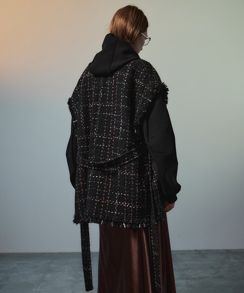 MAISON SPECIAL(メゾンスペシャル)の「Belted Tweed Oversized Vest/ベルテッドツイードオーバージレ(その他アウター・レディース・ブラック/マルチ/ピンク・FREE)」の15枚目の写真