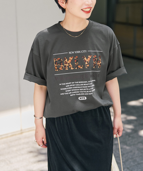 Spick & Span(スピックアンドスパン)の「《新色 / 追加》ロゴオーバーTシャツ(Tシャツ/カットソー・レディース・ブラウン/チャコールグレー・FREE)」の19枚目の写真
