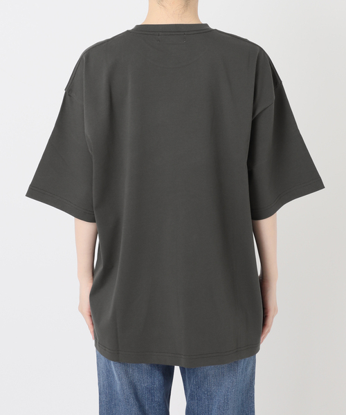 Spick & Span(スピックアンドスパン)の「《新色 / 追加》ロゴオーバーTシャツ(Tシャツ/カットソー・レディース・ブラウン/チャコールグレー・FREE)」の4枚目の写真