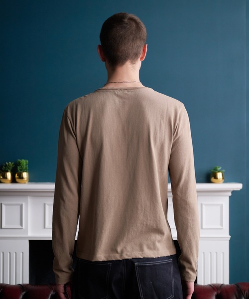 Regen Glanz(レーゲングランツ)の「Frayed Henley Long Sleeve Tee /フレイドヘンリーロングスリーブT(Tシャツ/カットソー・メンズ・チャコールグレー/ベージュ・SMALL/MEDIUM/LARGE)」の17枚目の写真