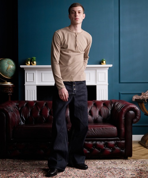 Regen Glanz(レーゲングランツ)の「Frayed Henley Long Sleeve Tee /フレイドヘンリーロングスリーブT(Tシャツ/カットソー・メンズ・チャコールグレー/ベージュ・SMALL/MEDIUM/LARGE)」の22枚目の写真