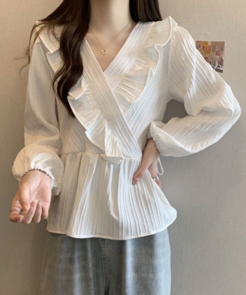 Beststore(ベストストア)の「プリーツフリル カシュクールブラウス レディース 長袖 ペプラムトップス 細見え ウエスト切り替え 上品 大人可愛い(シャツ/ブラウス・レディース・ブラック/ホワイト/カーキ・FREE)」の1枚目の写真