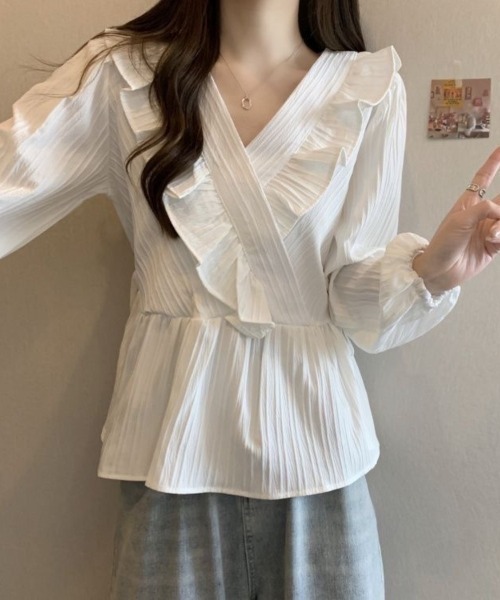 Beststore(ベストストア)の「プリーツフリル カシュクールブラウス レディース 長袖 ペプラムトップス 細見え ウエスト切り替え 上品 大人可愛い(シャツ/ブラウス・レディース・ブラック/ホワイト/カーキ・FREE)」の6枚目の写真