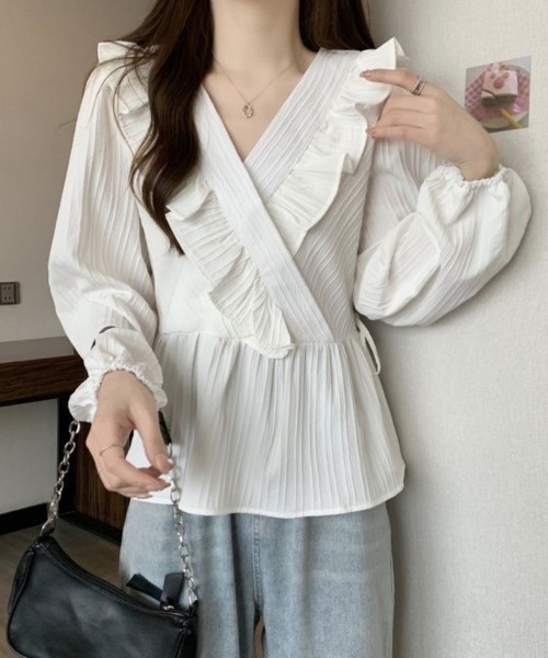 Beststore(ベストストア)の「プリーツフリル カシュクールブラウス レディース 長袖 ペプラムトップス 細見え ウエスト切り替え 上品 大人可愛い(シャツ/ブラウス・レディース・ブラック/ホワイト/カーキ・FREE)」の7枚目の写真
