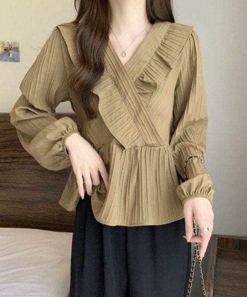 Beststore(ベストストア)の「プリーツフリル カシュクールブラウス レディース 長袖 ペプラムトップス 細見え ウエスト切り替え 上品 大人可愛い(シャツ/ブラウス・レディース・ブラック/ホワイト/カーキ・FREE)」の15枚目の写真