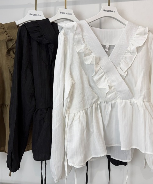 Beststore(ベストストア)の「プリーツフリル カシュクールブラウス レディース 長袖 ペプラムトップス 細見え ウエスト切り替え 上品 大人可愛い(シャツ/ブラウス・レディース・ブラック/ホワイト/カーキ・FREE)」の17枚目の写真