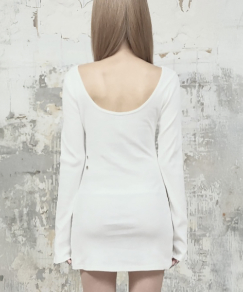 ETRE AU SOMMET（エトレオソメ）の「Layered Lingerie long Slip Dress (White)（Tシャツ/カットソー・レディース・ホワイト・FREE）」の3枚目の写真