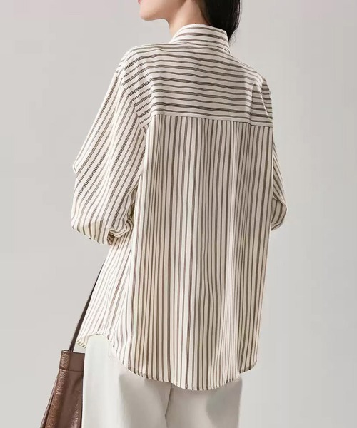 ONEP STAR(ワンピスター)の「ストライプ柄ベーシック長袖シャツ(シャツ/ブラウス・レディース・ストライプ・MEDIUM/X-LARGE/LARGE)」の9枚目の写真