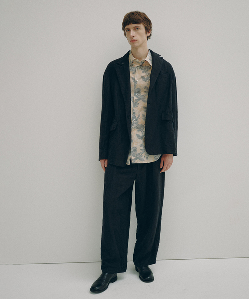 EDIFICE(エディフィス)の「Hedie.+ Garment Wash Pants(スラックス・メンズ・チャコールグレー・2/3)」の1枚目の写真
