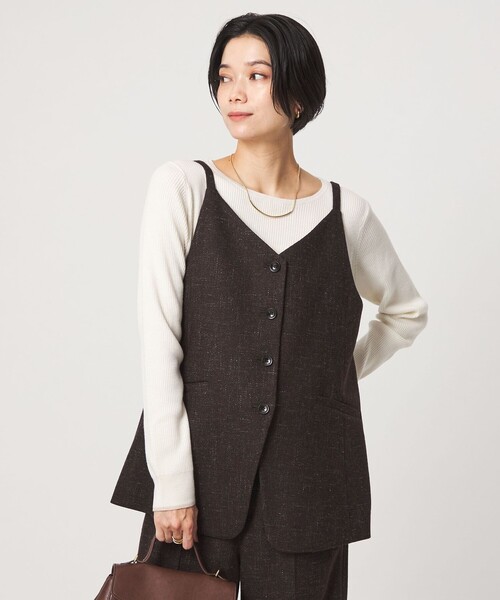 green label relaxing(グリーンレーベルリラクシング)の「スラブ ジレ(ベスト・レディース・ベージュ/ダークブラウン/ネイビー・SM/ML)」の22枚目の写真