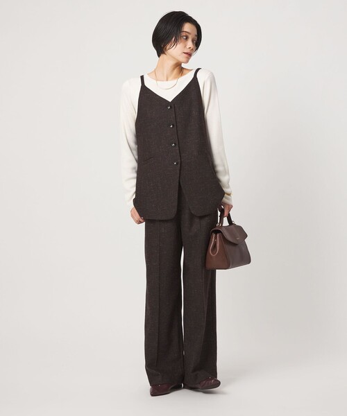 green label relaxing(グリーンレーベルリラクシング)の「スラブ ジレ(ベスト・レディース・ベージュ/ダークブラウン/ネイビー・SM/ML)」の14枚目の写真