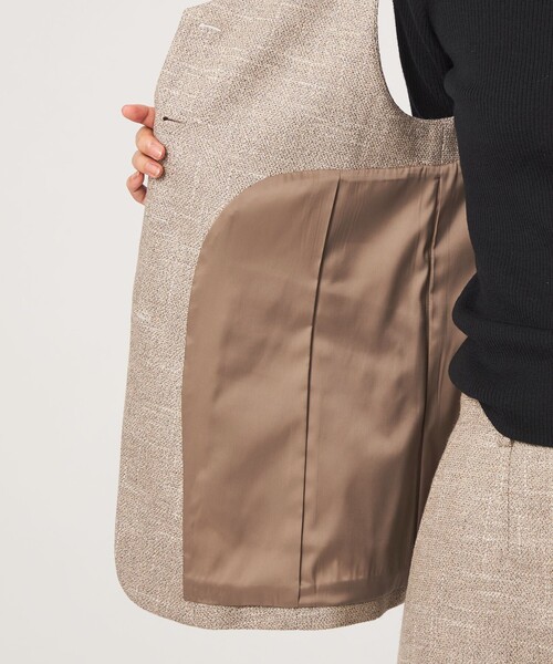green label relaxing(グリーンレーベルリラクシング)の「スラブ ジレ(ベスト・レディース・ベージュ/ダークブラウン/ネイビー・SM/ML)」の4枚目の写真