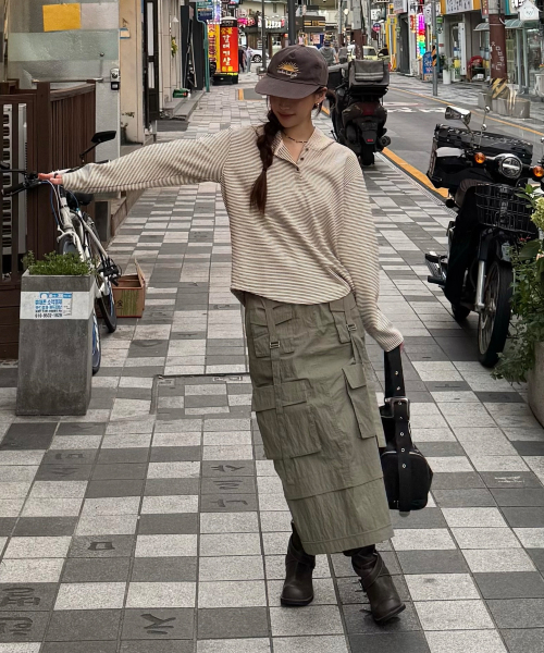 LIFE WORK(ライフワーク)の「レディース ストライプボタン ヘンリーネック フードTシャツ(パーカー・レディース・チャコールグレー/ベージュ・FREE)」の4枚目の写真