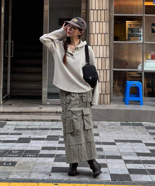 LIFE WORK(ライフワーク)の「レディース ストライプボタン ヘンリーネック フードTシャツ(パーカー・レディース・チャコールグレー/ベージュ・FREE)」の5枚目の写真