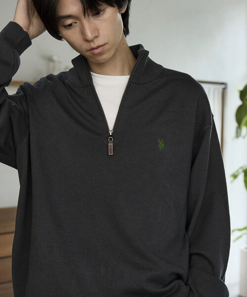 U.S. POLO ASSN.(ユーエスポロアッスン)の「U.S. POLO ASSN. × PUBLUX/ユーエスポロアッスン 別注 スウェットライク ワンポイント刺繍 ハーフジップ ニット プルオーバー 限定展開(ニット/セーター・メンズ・チャコールグレー/ブラック/グレー/ネイビー・SMALL/LARGE/MEDIUM)」の3枚目の写真