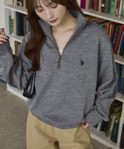 U.S. POLO ASSN.(ユーエスポロアッスン)の「U.S. POLO ASSN. × PUBLUX/ユーエスポロアッスン 別注 スウェットライク ワンポイント刺繍 ハーフジップ ニット プルオーバー 限定展開(ニット/セーター・メンズ・チャコールグレー/ブラック/グレー/ネイビー・SMALL/LARGE/MEDIUM)」の15枚目の写真