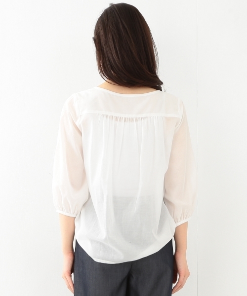 BEAMS LIGHTS Women's（ビームスライツ ウィメンズ）の「BEAMS LIGHTS / ギャザー ロングスリーブ ブラウス（シャツ/ブラウス・レディース・ホワイト/ブルー/ネイビー・ONE SIZE）」の7枚目の写真