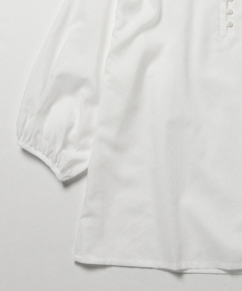 BEAMS LIGHTS Women's（ビームスライツ ウィメンズ）の「BEAMS LIGHTS / ギャザー ロングスリーブ ブラウス（シャツ/ブラウス・レディース・ホワイト/ブルー/ネイビー・ONE SIZE）」の21枚目の写真
