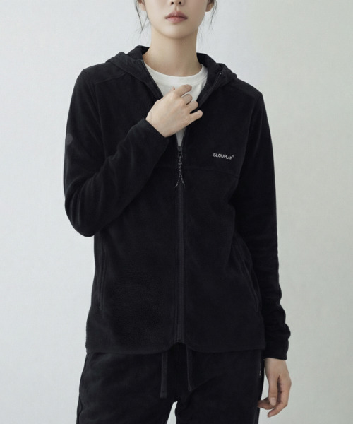 SLOUPLAY(スロープレイ)の「スロープリスライトレイヤージャンパー(ユニセックス)(パーカー・レディース・ブラック・X-LARGE/SMALL/FREE/LARGE)」の2枚目の写真