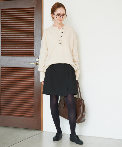 SLOBE IENA(スローブイエナ)の「《シリーズあり/》PLAYFULウールカシミヤヘンリーネックプルオーバー(ニット/セーター・レディース・チャコールグレー/ピンク/ブルー/アイボリー・FREE)」の13枚目の写真