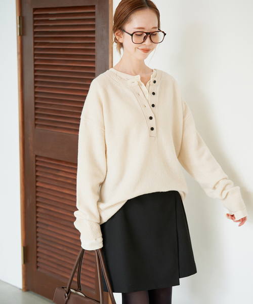 SLOBE IENA(スローブイエナ)の「《シリーズあり/》PLAYFULウールカシミヤヘンリーネックプルオーバー(ニット/セーター・レディース・チャコールグレー/ピンク/ブルー/アイボリー・FREE)」の17枚目の写真