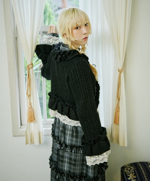 kutir(クティール)の「【クティールとレトロ】透かし編みボリュームニットフリルカーディガン(カーディガン/ボレロ・レディース・ブラック/グリーン/マスタード/アイボリー・FREE)」の15枚目の写真