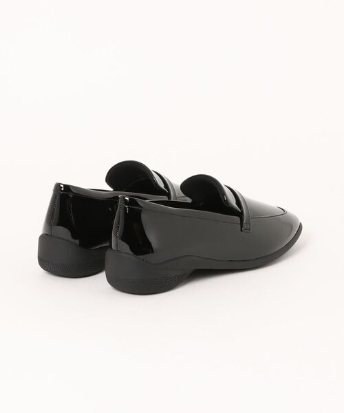 UnReef(アンリーフ)の「オールウェザー対応ローファー(レインシューズ・レディース・ブラック・24.5cm/24.0cm/23.5cm/23.0cm/22.5cm)」の2枚目の写真