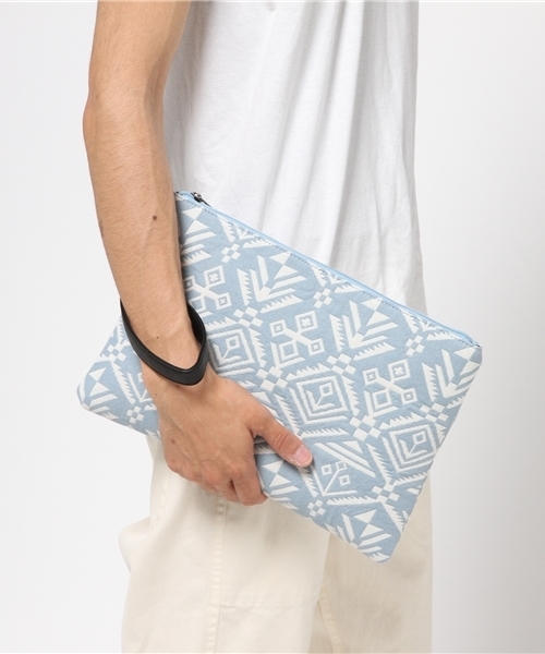 VENCEEXCHANGE（ヴァンスエクスチェンジ）の「オルテガクラッチBAG（クラッチバッグ・メンズ・ブラック/スカイブルー・FREE）」の7枚目の写真