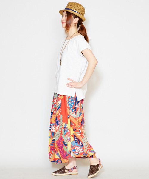 チャイハネ（チャイハネ）の「【チャイハネ】yul スラブコットンTシャツ（Tシャツ/カットソー・レディース・ホワイト/ブラック/カーキ/オレンジ/ブルー/ターコイズブルー/ネイビー/ライム/レッド・FREE）」の14枚目の写真