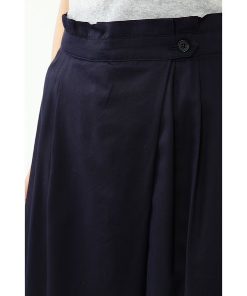 human woman(ヒューマンウーマン)の「キュプラコットンツイルワイドパンツ(その他パンツ・レディース・ネイビー/ブラウン・SMALL/MEDIUM)」の10枚目の写真