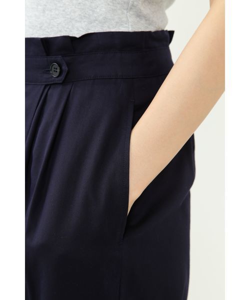 human woman(ヒューマンウーマン)の「キュプラコットンツイルワイドパンツ(その他パンツ・レディース・ネイビー/ブラウン・SMALL/MEDIUM)」の11枚目の写真