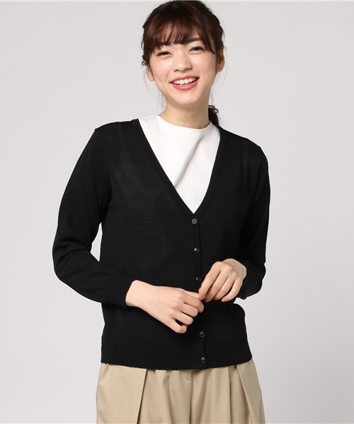 Honeys(ハニーズ)の「UVカットVネックカーディガン(カーディガン/ボレロ・レディース・オフホワイト/グレー/ネイビー/ライム/ブラック・L/M/LL)」の3枚目の写真