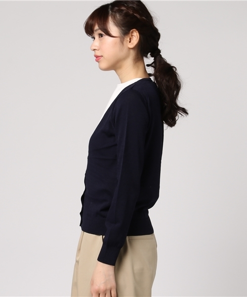 Honeys(ハニーズ)の「UVカットVネックカーディガン(カーディガン/ボレロ・レディース・オフホワイト/グレー/ネイビー/ライム/ブラック・L/M/LL)」の7枚目の写真