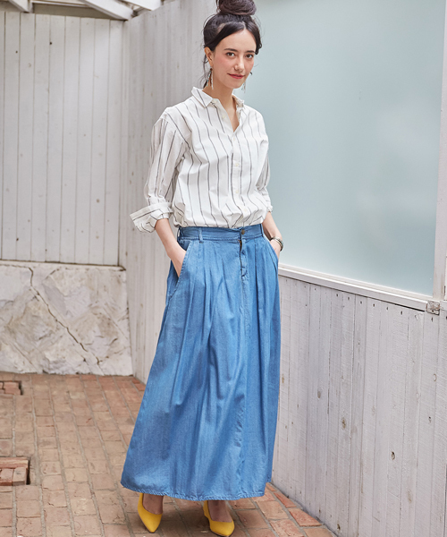 green label relaxing（グリーンレーベルリラクシング）の「［WEB限定］GC C/Rギャザー マキシスカート（デニムスカート・レディース・ネイビー/ライトブルー・FREE）」の17枚目の写真