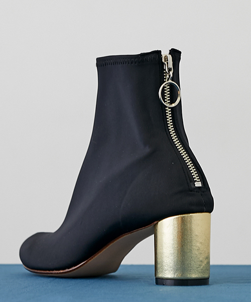 UNITED TOKYO（ユナイテッドトウキョウ）の「ソックスショートブーツ（ブーツ・レディース・ブラック/シルバー・1/2/0）」の7枚目の写真