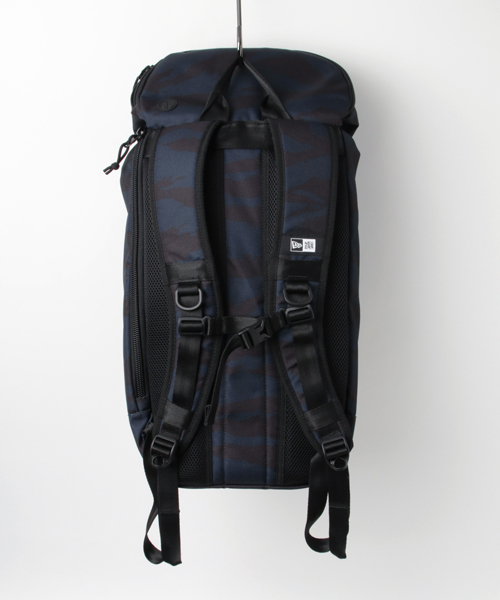 NEW ERA（ニューエラ）の「デイパック Rucksack タイガー